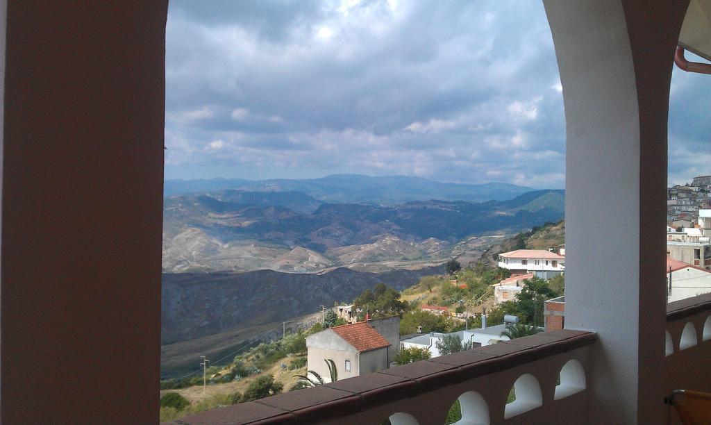 San Nicola dellʼAlto B&B Castello Michelina الغرفة الصورة