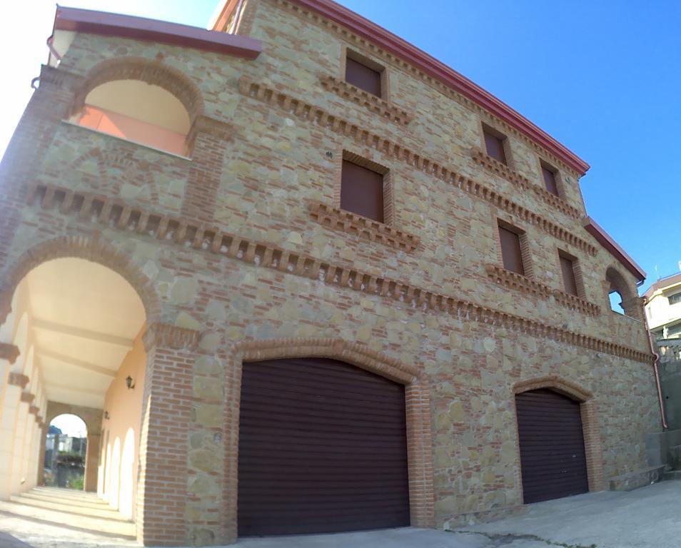 San Nicola dellʼAlto B&B Castello Michelina المظهر الخارجي الصورة