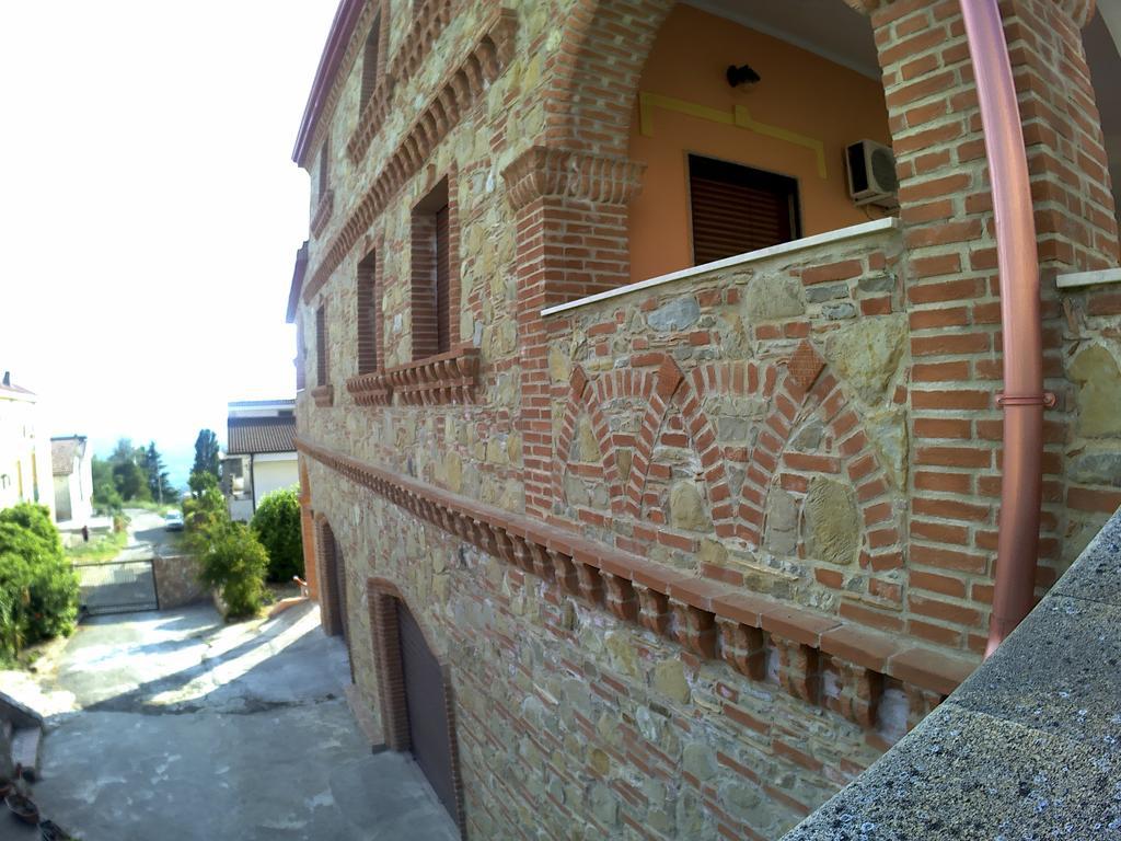 San Nicola dellʼAlto B&B Castello Michelina المظهر الخارجي الصورة