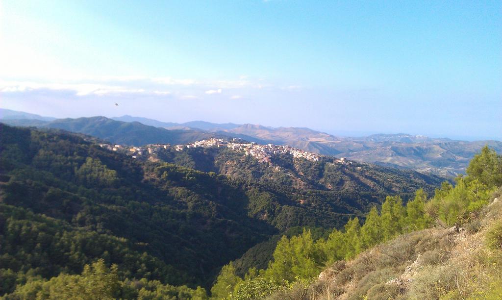 San Nicola dellʼAlto B&B Castello Michelina المظهر الخارجي الصورة